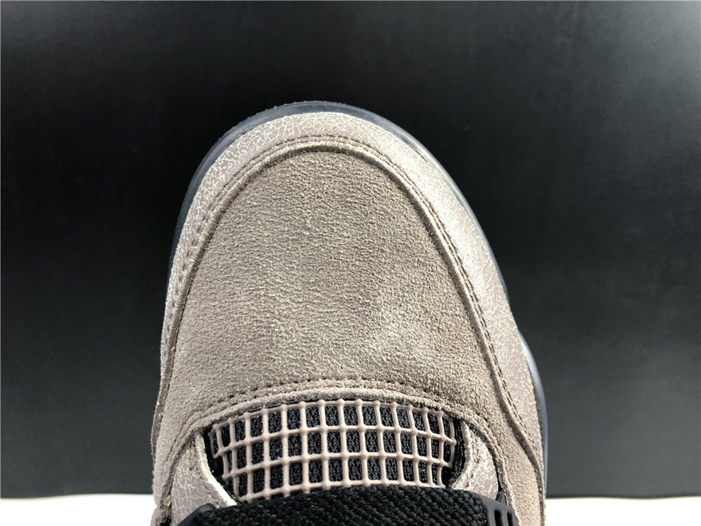 Air Jordan 4 Retro Taupe Haze